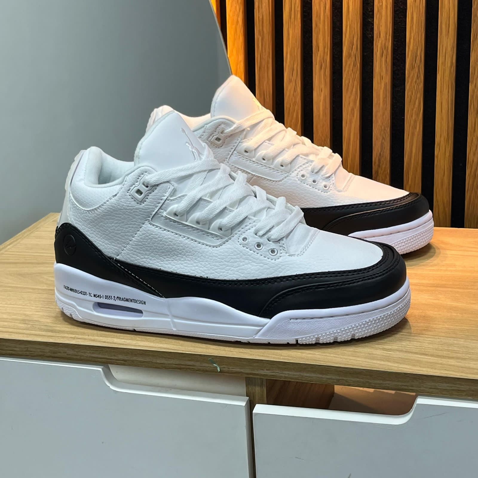 JORDAN 3
