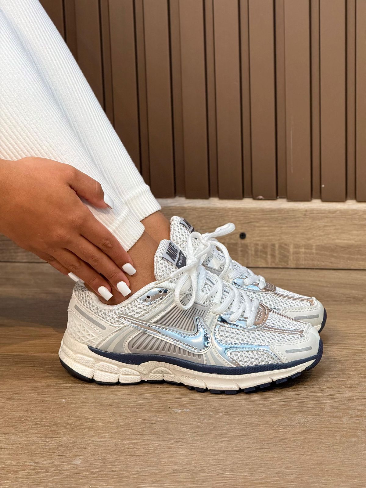 NIKE VOMERO