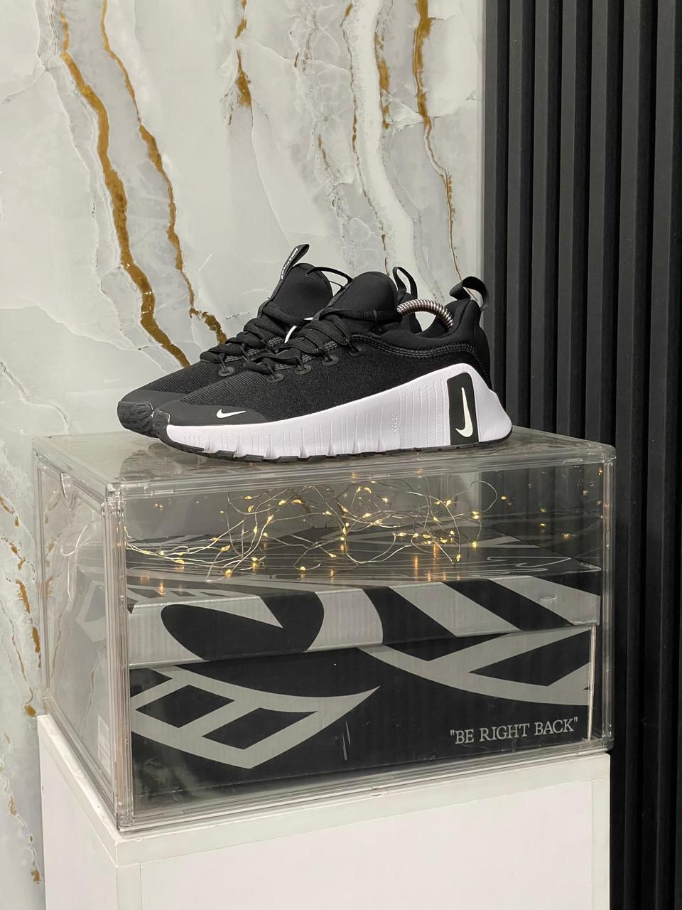NIKE METCOM